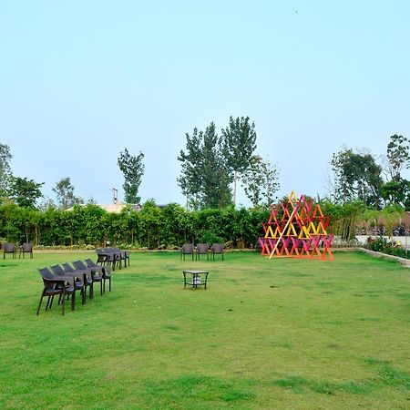 Tag Resorts The Banyan Retreat Ramnagar  Luaran gambar